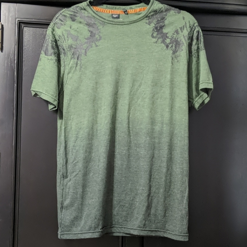 Buffalo ombre green tee